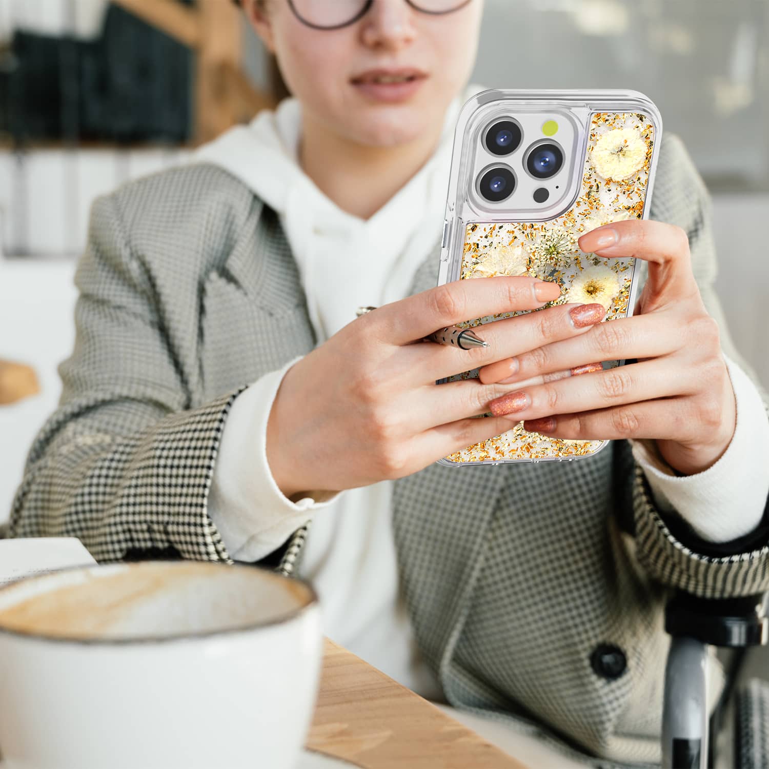 <strong>iPhone13 Pro 金花手機殼</strong>